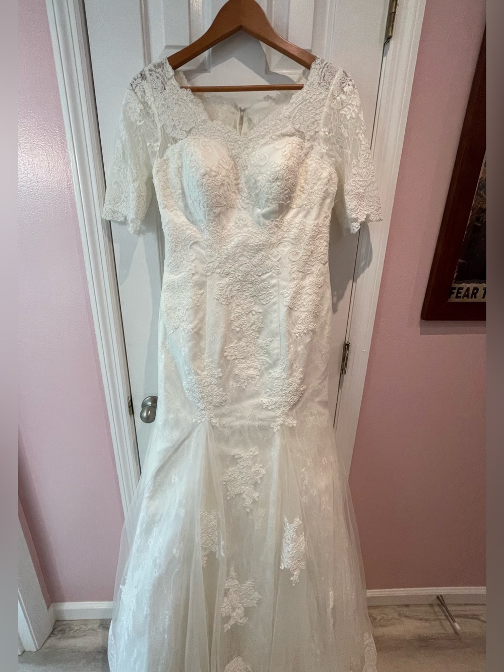 COCOMELODY Mermaid Victorian Lace Wedding Gown with Train 10 - Picture 8 of 14